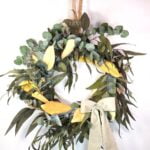 Corona de Navidad de Eucalipto Preservado y Magnolio